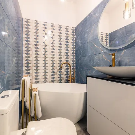 Srodmiescie - Location, Tram&park Nearby - By Rentujemy