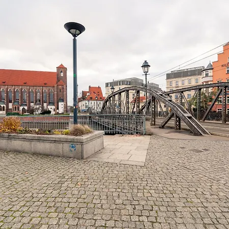 Apartmán Srodmiescie - Location, Tram&park Nearby - By Rentujemy