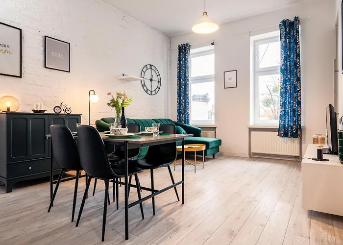 Lejlighed Srodmiescie - Location, Tram&park Nearby - By Rentujemy *