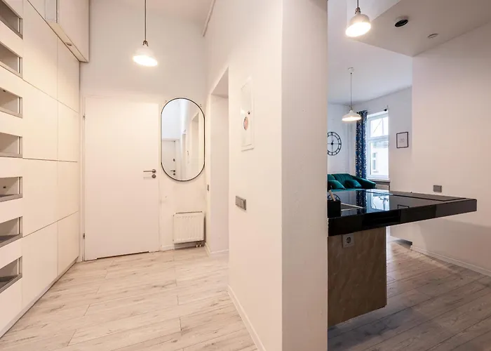 Lejlighed Srodmiescie - Location, Tram&park Nearby - By Rentujemy Wrocław