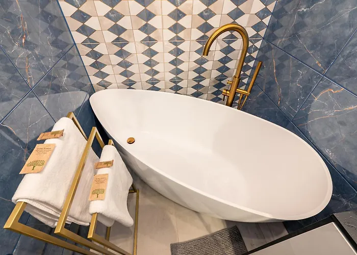 Srodmiescie - Location, Tram&park Nearby - By Rentujemy Lejlighed